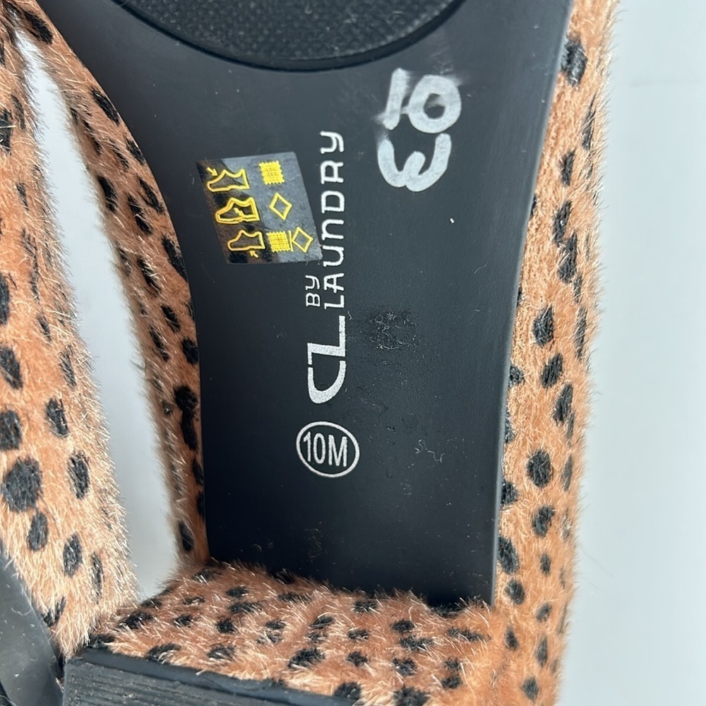 CL by Laundry Leopard Faux Mohair Classic Pump Block Heels Size 10M - Picture 10 of 11